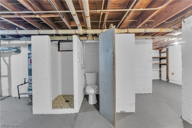 Photo - 4102 Brooklyn Ave Unit 4102/Right