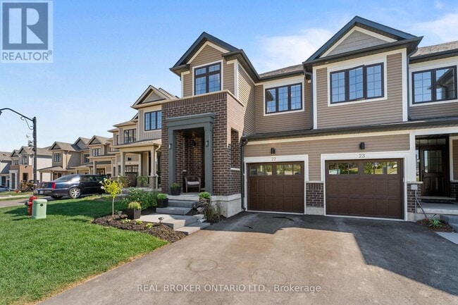 Photo - 690 Broadway