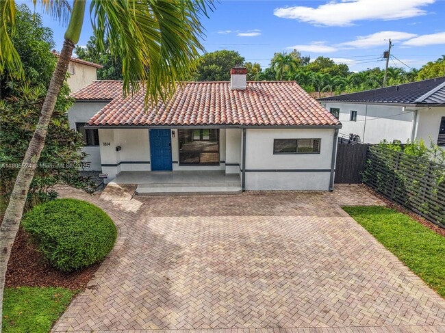 Building Photo - 1814 SW 22nd Terrace