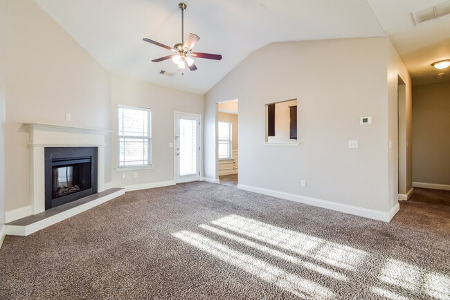 Photo - 547 Joneus Dr