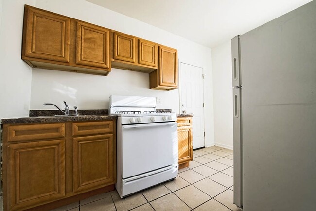 4815 W Cortez