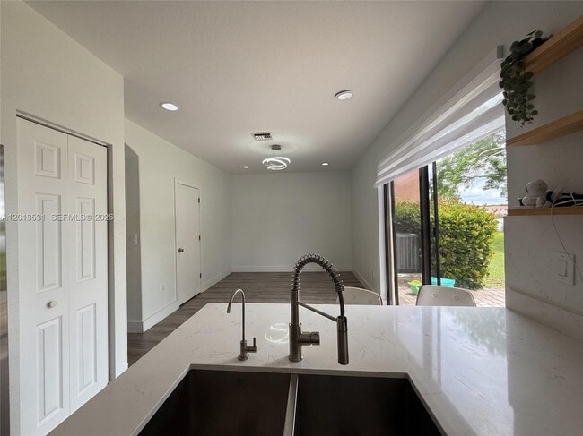 Photo - 1575 SE 20th Rd