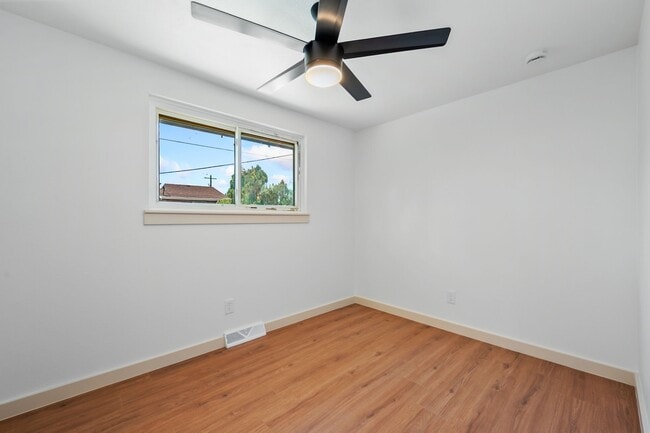 Photo - 1641 Lashley St Unit 1641