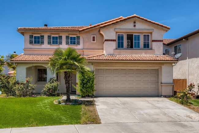 Photo - Furnished luxury spacious single family house. Gustavo Lopez AMSI