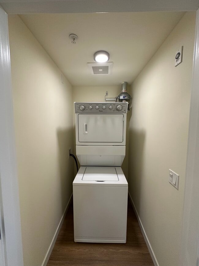 Aero Apartments