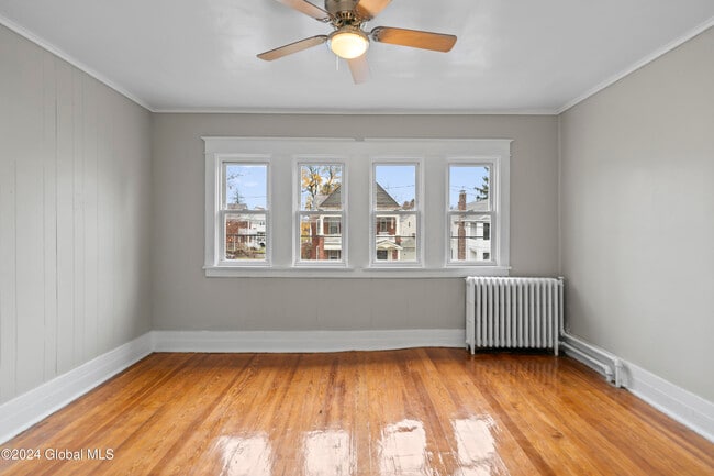 Photo - 6 Blakely Ct Unidad Fl 2