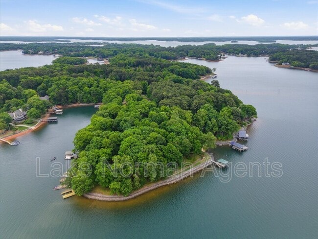 Photo - 505 Stonemarker Rd