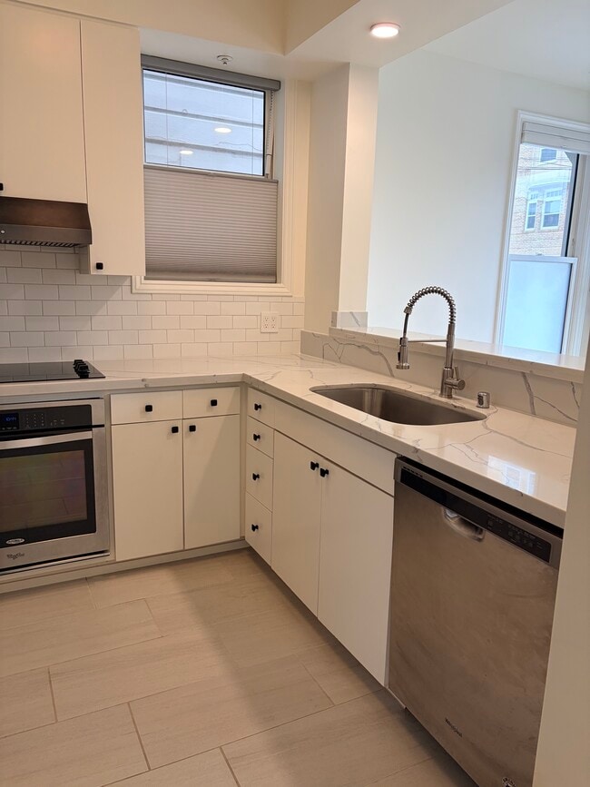 Photo - 1438 Filbert St