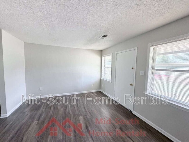 Photo - 3431 Rebeh Rd