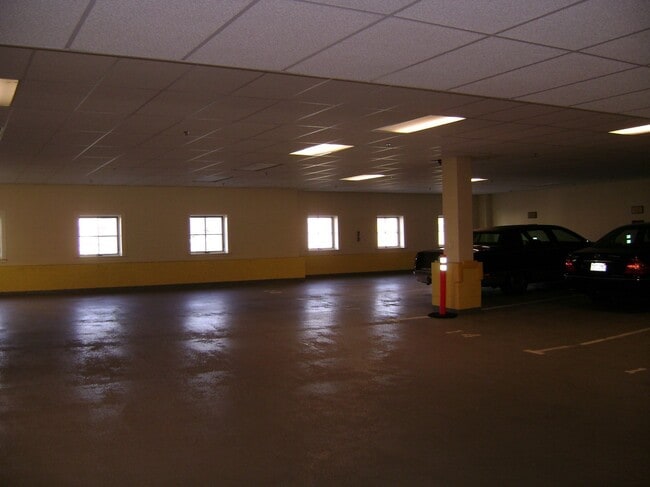 Photo - 10 Winchester Pl Unit 102
