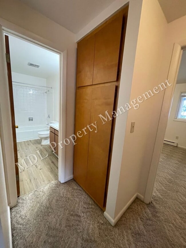 Photo - 121 N Woodbridge St Unit 2-11