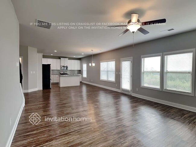 Photo - 636 Wood Point Way