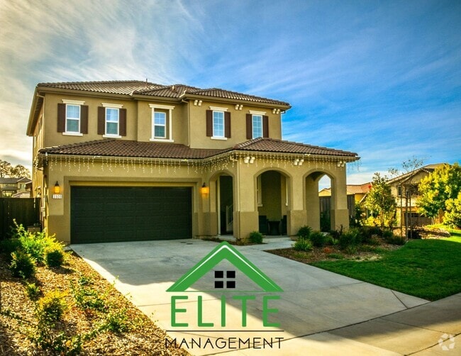 Building Photo - Welcome to this Immaculately Maintained Re... Rental