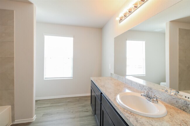 Photo - 14000 Lahontan Dr