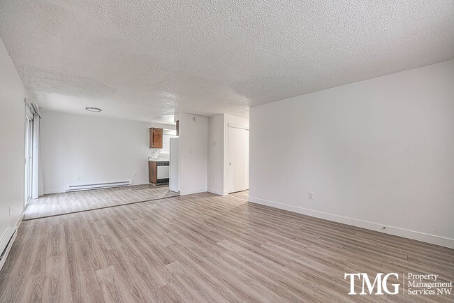 Photo - HainesF-3 Unit 3505 K Street #A