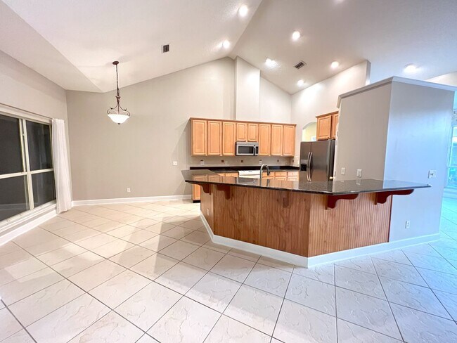 Photo - 4BR/3BA Gorgeous Eagle Harbor Luxury Home!