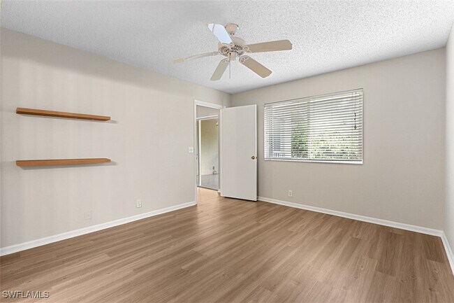 Building Photo - 7785 Esmeralda Way Unit M202
