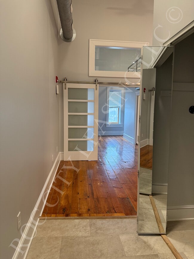 Photo - 131-163 State Street-401 Unidad 401