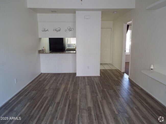 Building Photo - 11666 N 28th Dr Unit 162 Rental
