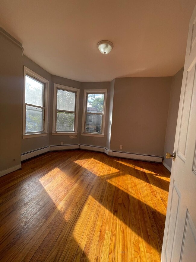 42 Rutgers Ave 4 - 41 Rutgers Ave Unit 4