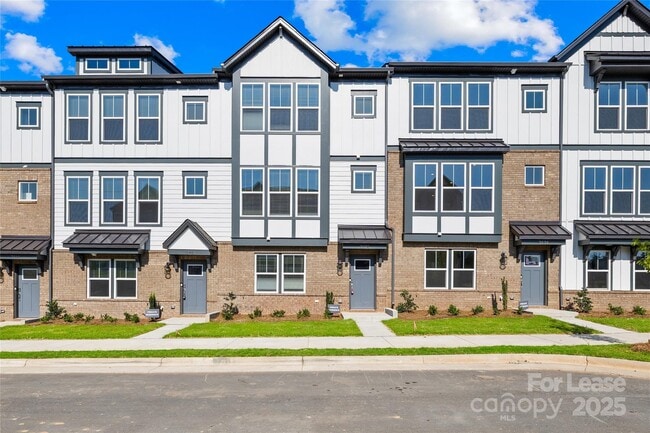 Photo - 3236 Stelfox St Townhome