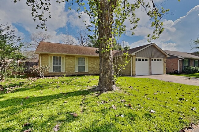 Photo - 6915 Renfro Dr