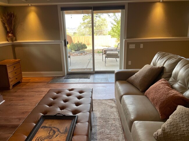 Photo - 421 Senter Dr