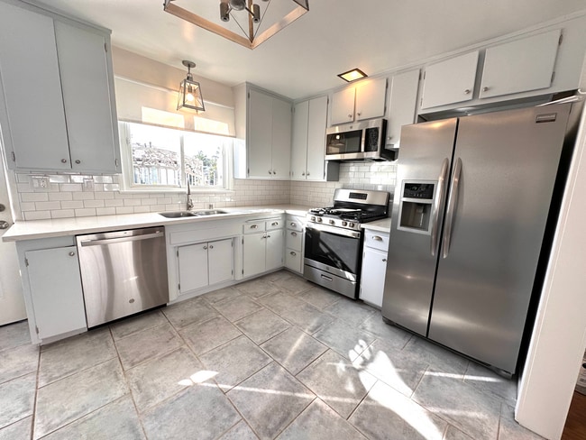 Photo - 10662 Shoshone Ave