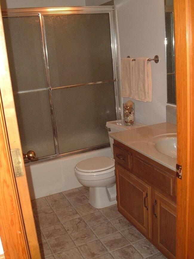 Photo - 2215 Breckenridge Dr