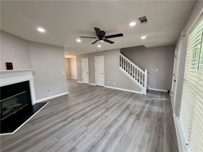 Photo - 3354 Waggoner Ln