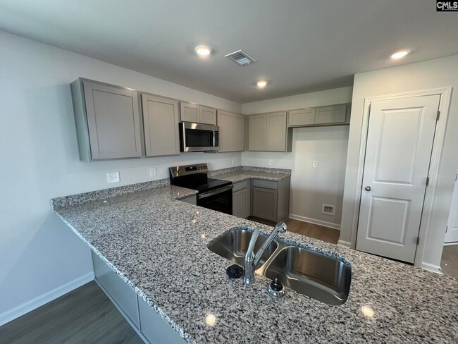 5011 Erwin Ct