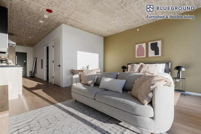 Photo - 160 N Morgan St Unidad FL11-ID1065