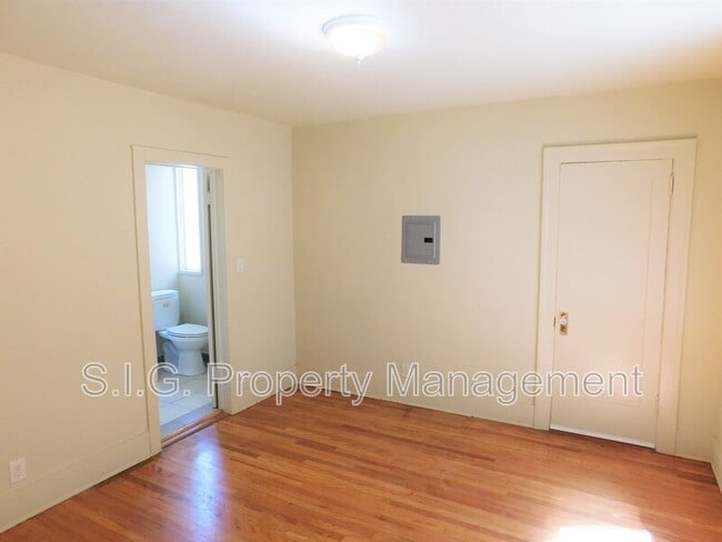Photo - 1250 E Villa St