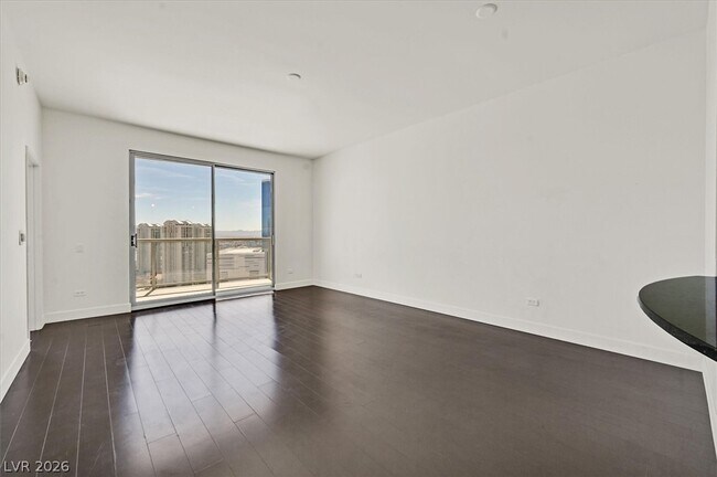 Photo - 200 W Sahara Ave Unidad 3406