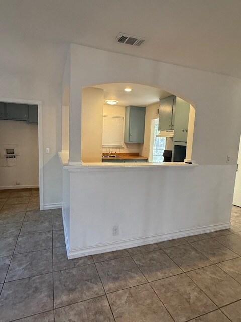 Photo - 43844 Beech Ave