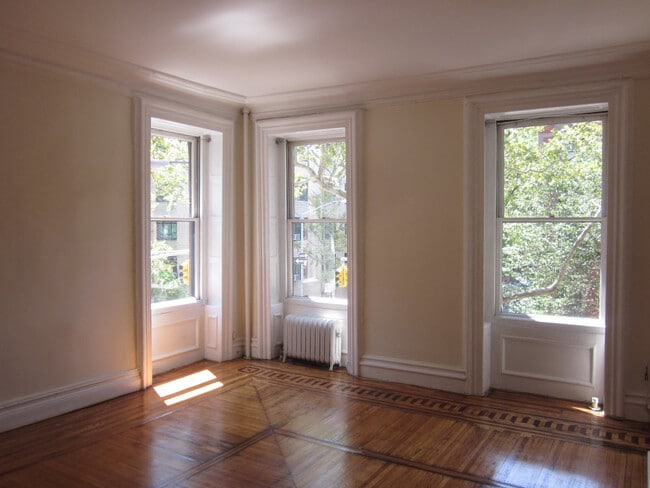 Building Photo - 93 Remsen Street Unit Apt 3F
