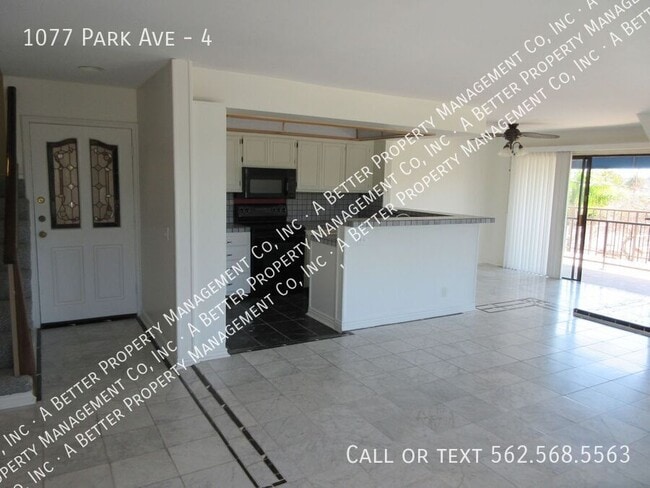 Building Photo - 1077 Park Ave