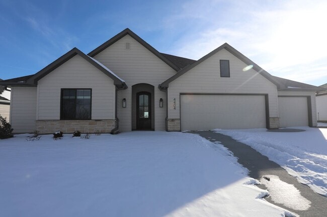 Building Photo - 4404 Kingston Heath Dr