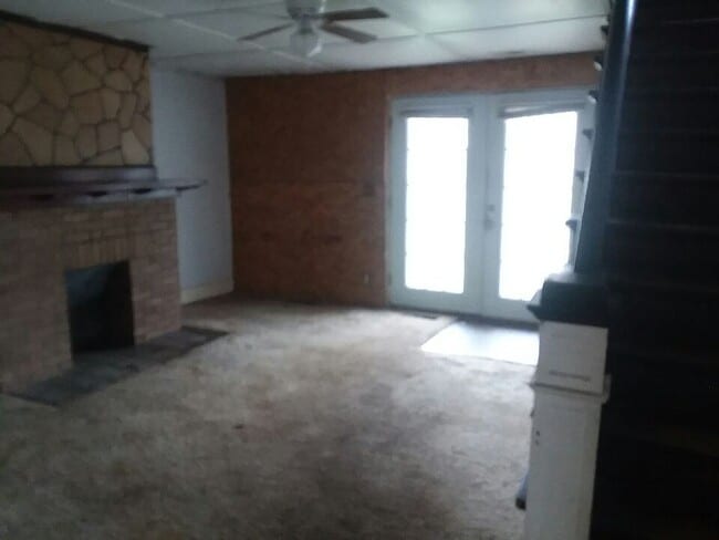 Photo - 206 E Cross St