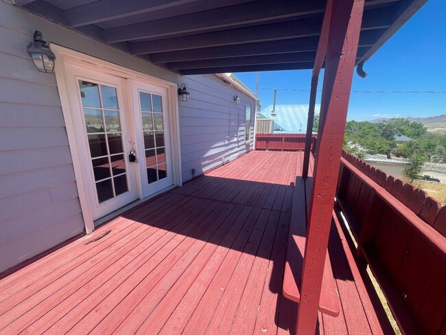 Building Photo - Cozy 2-Bedroom 1 Bath Retreat in Tonopah