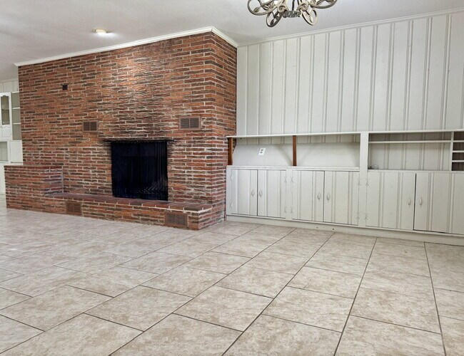 Photo - Mid-century 3-bedroom, 2-bathroom home!