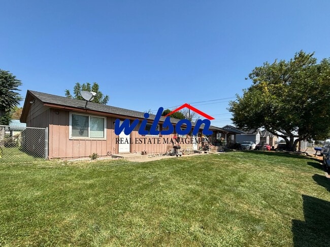 Building Photo - 35 W Viola Ave Unit A Rental