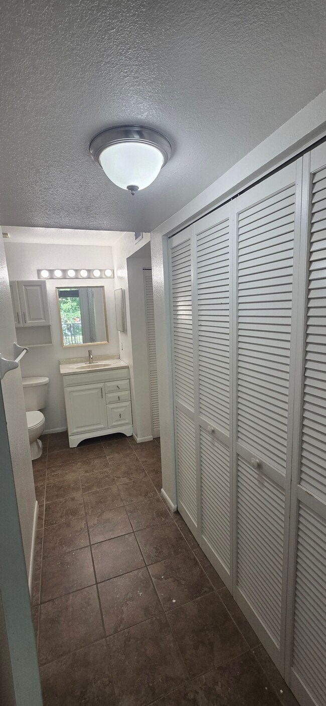 Photo - 1825 Palm Cove Blvd Unidad 302