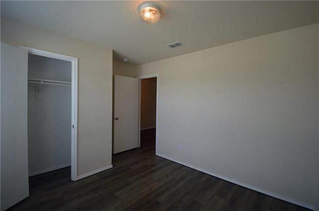 Photo - 1429 Raven Dr W House