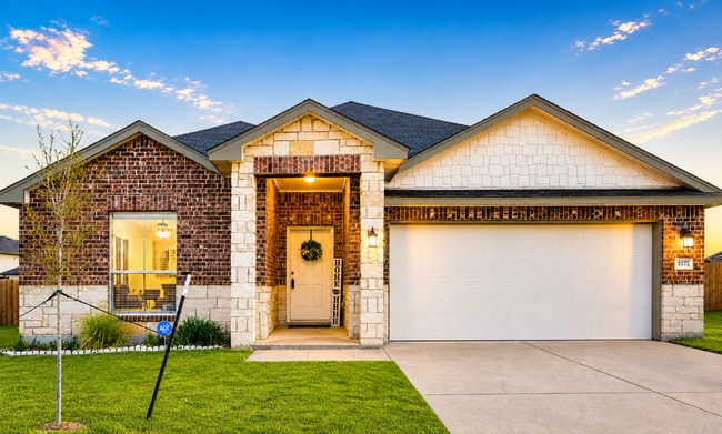 Building Photo - AVAILABLE NOW; APPLY AT OUR WEBSITE TODAY!!