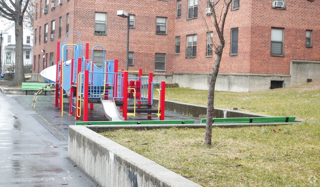 Photo - Cottage Place Gardens