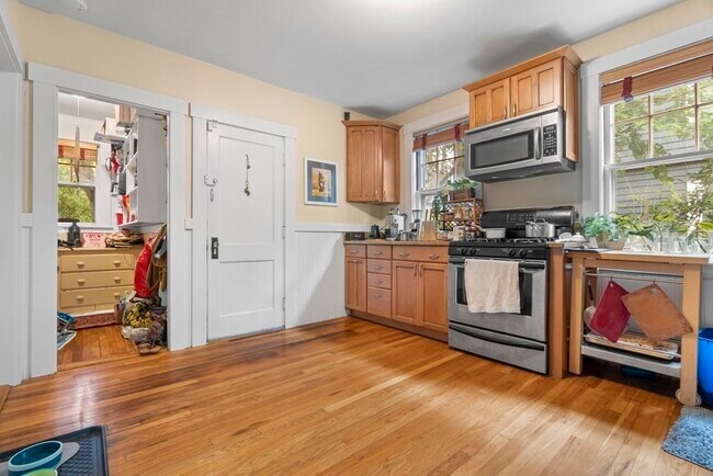 Photo - 70 Dudley St Unit 1