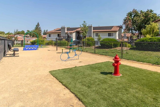 Photo - Foothill - Twin Creeks Condos