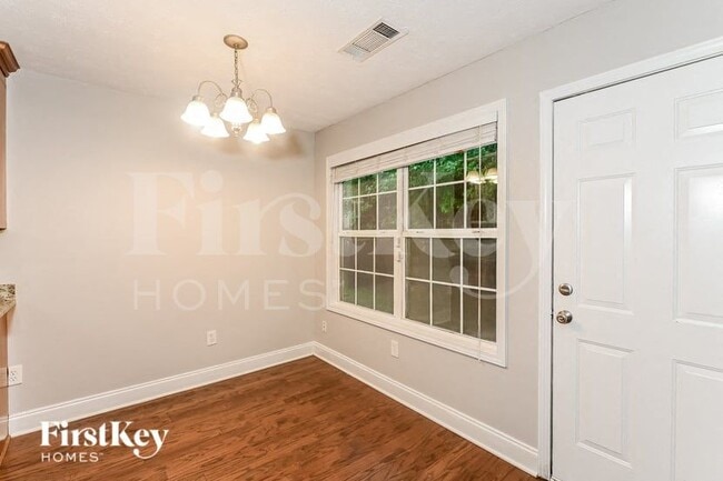 260 Valley View Dr
