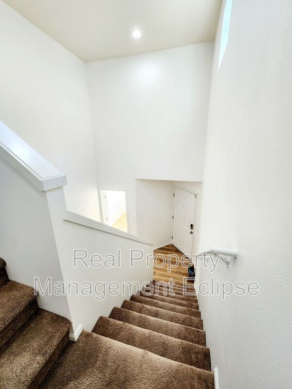 Photo - 8431 10th Pl SE